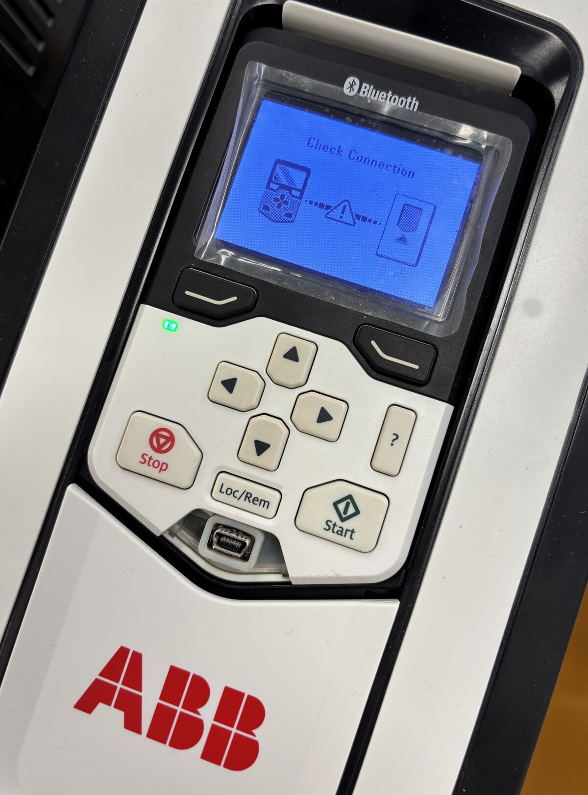 falownik abb acs880 check connection